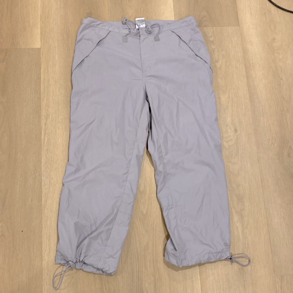 Y2K Guess Jeans Gray Cropped Cargos Women’s Size 29